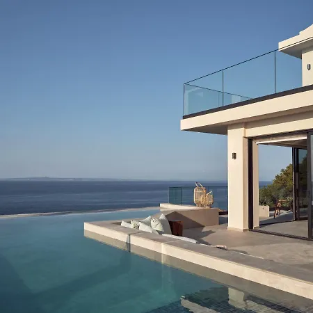 Willa Bardo Villa, Endless Blue With Heated Pool, By Thinkvilla Argassi