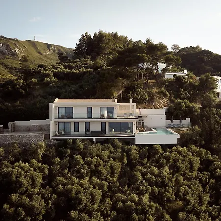 Bardo Villa, Endless Blue With Heated Pool, By Thinkvilla Willa
