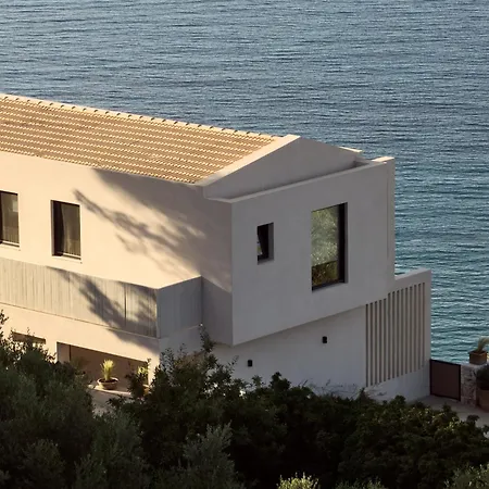 Willa Bardo Villa, Endless Blue With Heated Pool, By Thinkvilla