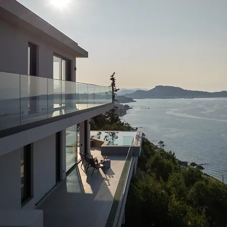Bardo Villa, Endless Blue With Heated Pool, By Thinkvilla Willa