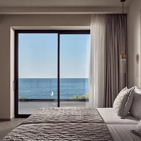 Willa Bardo Villa, Endless Blue With Heated Pool, By Thinkvilla