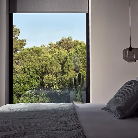 Bardo Villa, Endless Blue With Heated Pool, By Thinkvilla Willa Argassi